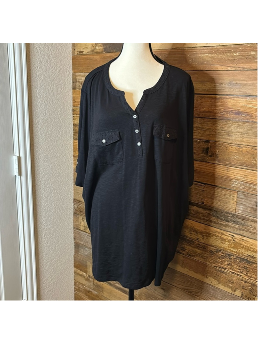 Short sleeve, black pocketed blouse